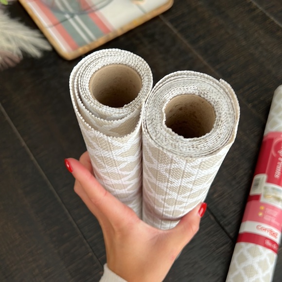 Con-Tact® Brand Grip Prints™, Non-Adhesive Talisman Pale Gray - Picture 4 of 6